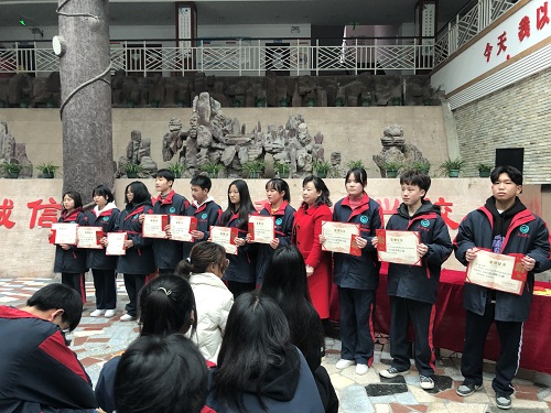 懷化市五溪高級中學有限公司,懷化全日制高中,懷化全封閉寄宿,懷化全日制特色普通高中